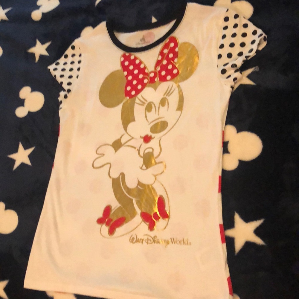 Disney Minnie Mouse Disney Parks T-shirt.